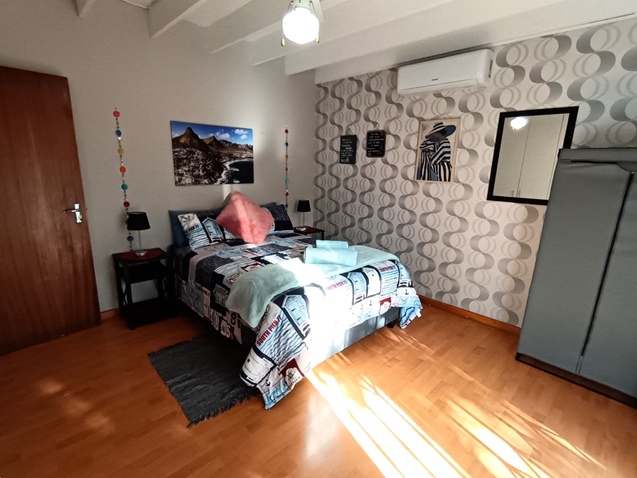 3 Bedroom Property for Sale in Wavecrest Eastern Cape